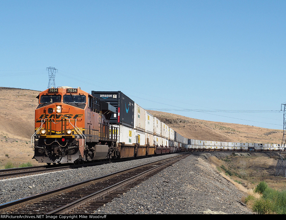 BNSF 7034